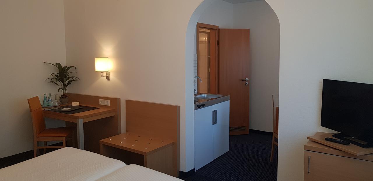 Hotel Beuss Oberursel Exterior foto