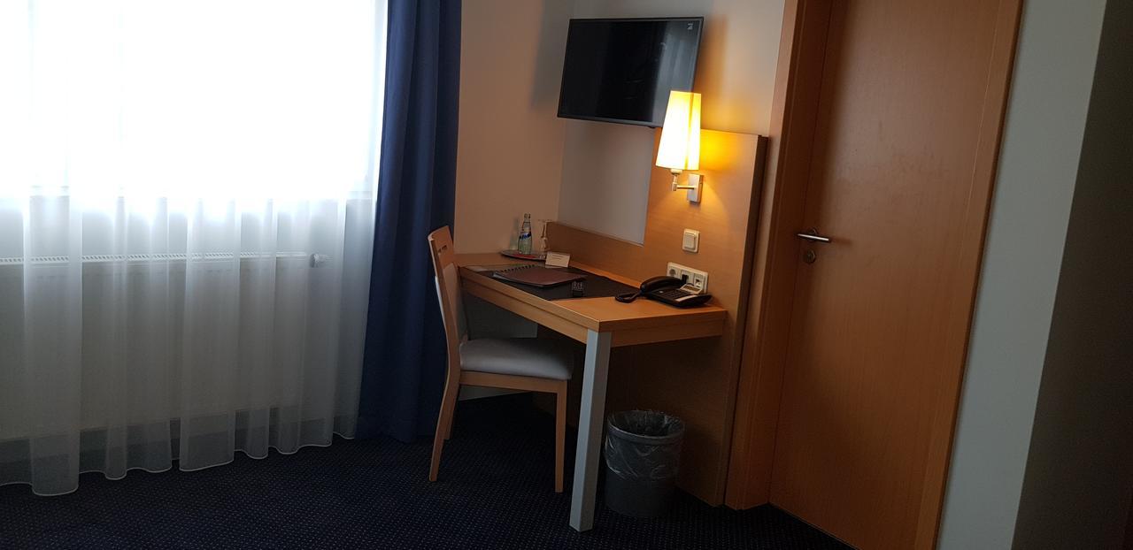 Hotel Beuss Oberursel Exterior foto